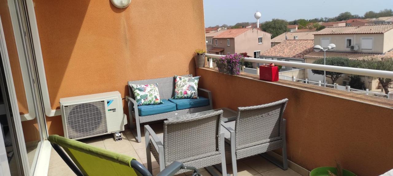 Appartement avec grande terrasse à 15 mn de la mer Saint-Estève Extérieur photo